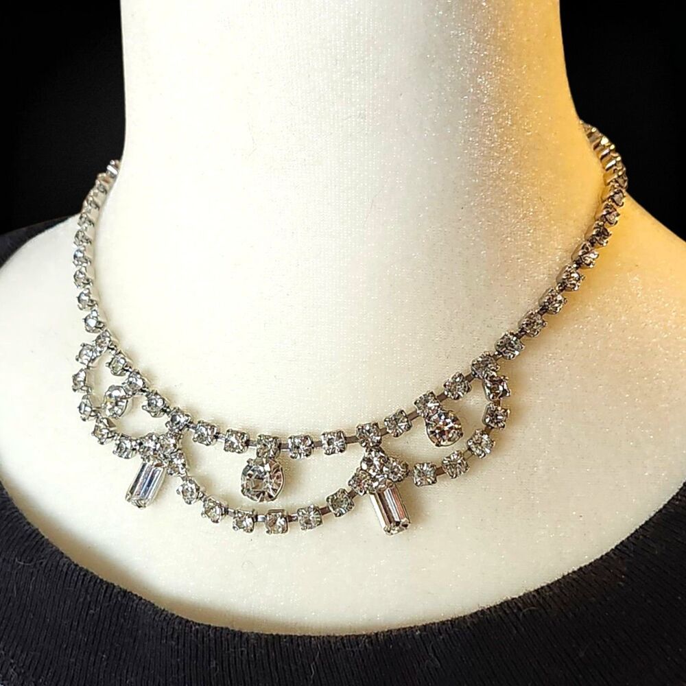 Vintage Art Deco Rhinestone Choker Necklace Sparkly Prong Set Dangle Classic